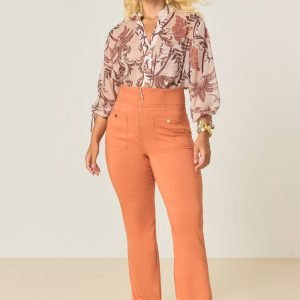 Calça Reta Detalhe Cós