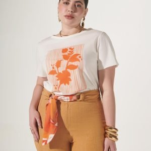 Tshirt com Abertura nas Costas com Nó