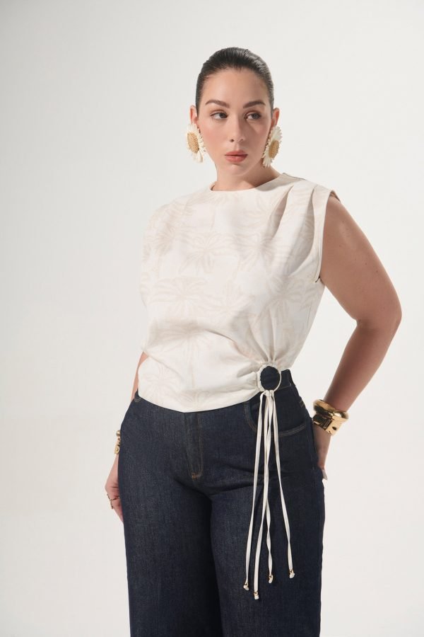 Blusa Curta Estampada Detalhe Argola