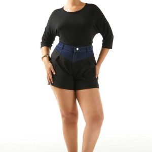 BERMUDA JEANS; MODELAGEM EM A COM LINHO; PREGAS FRONTAIS