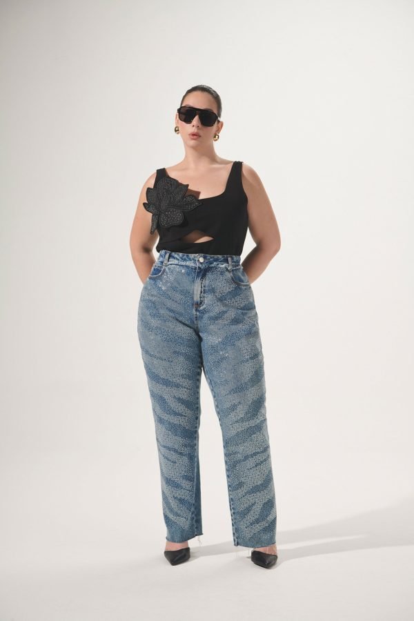 Calça Jeans Diamond Com Termocolante Frontal