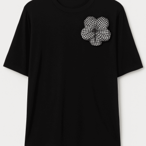 T-Shirt Manga Deslocada Sino Aplicação Flor