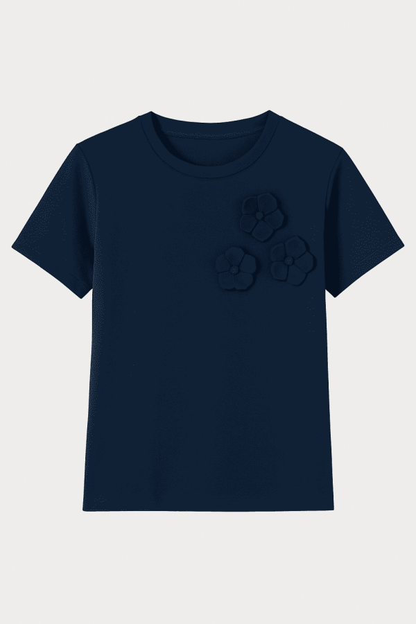 T-Shirt Aplicação Flores 3D
